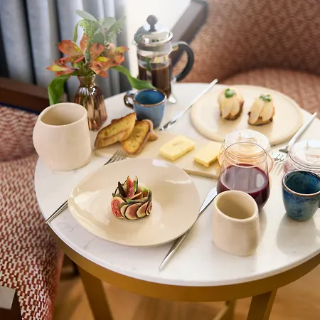 Maison 1896 Отель